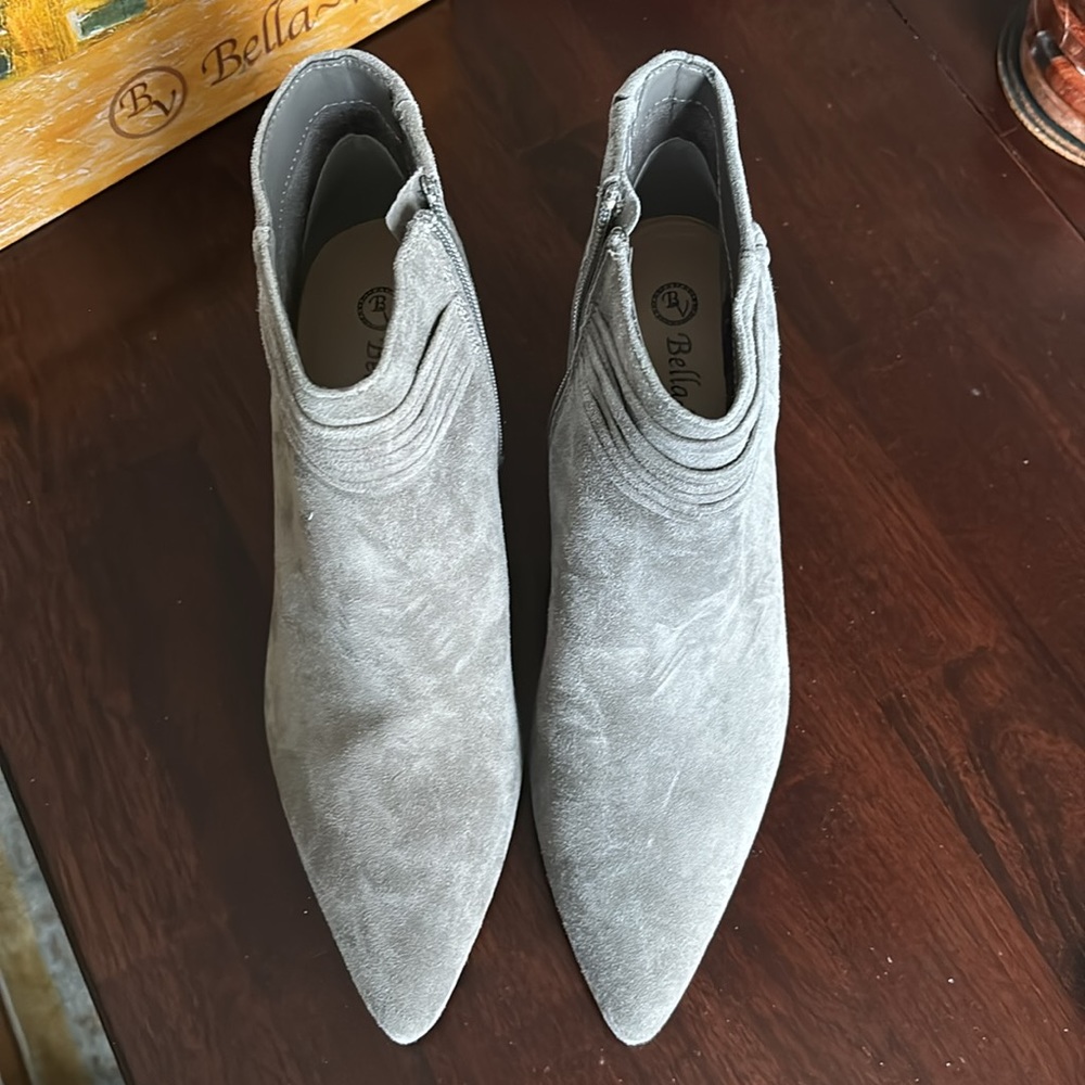 Brand new grey suede booties - Picture 2 of 3